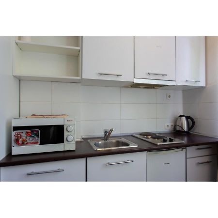 Studio Apartments In The City Center Carcóvia Exterior foto