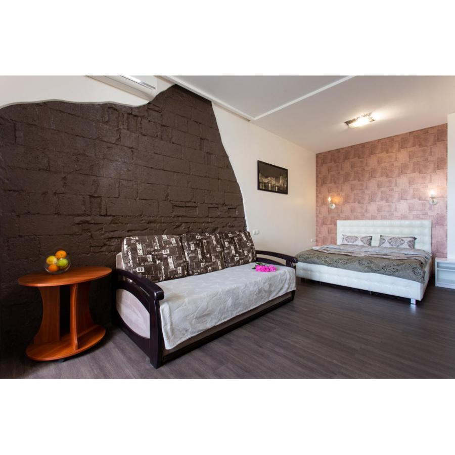 Studio Apartments In The City Center Carcóvia Exterior foto